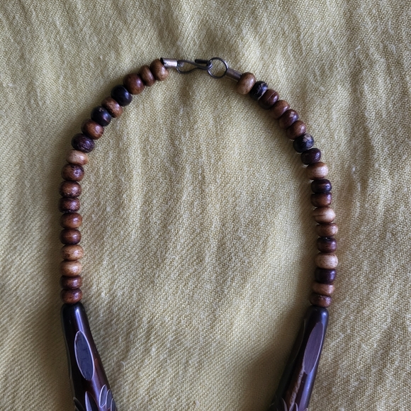 Wood Necklace - Picture 7 of 10